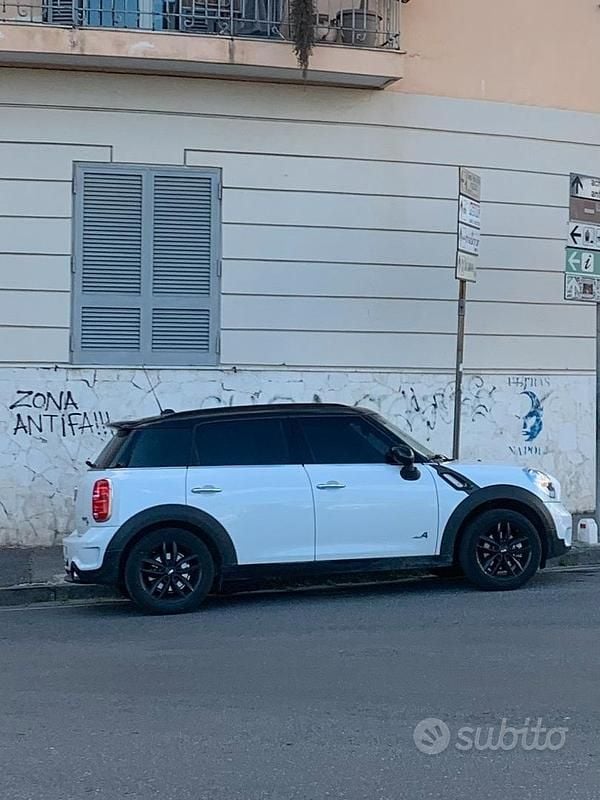 Usata Mini Countryman 2011 Bianco SUV