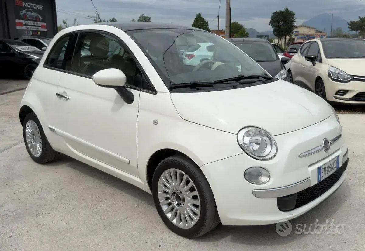 Usata Fiat 500 Lounge 95 CV (69 kW) 2012 Bianco Utilitaria