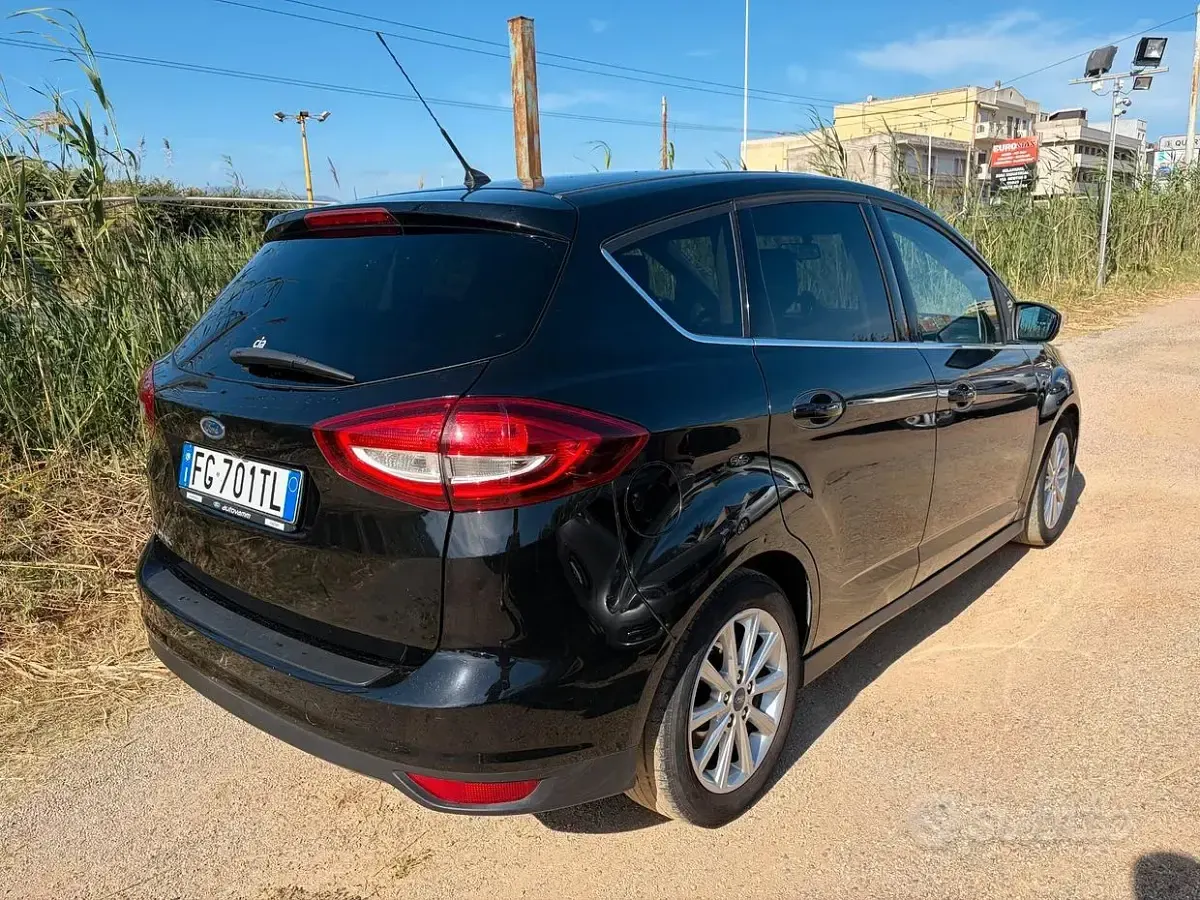 Usata Ford C-MAX Titanium 95 CV (69 kW) 2016 Nero Monovolume