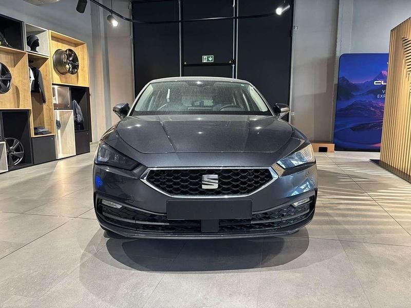Neu Seat Leon Business 116 PS (85 kW) 2025 Grau Kombi