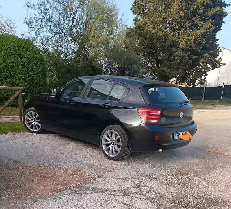 Usata BMW 116 2012 Nero Utilitaria