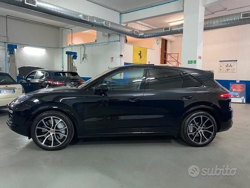 Usata Porsche Cayenne Turbo 549 CV (403 kW) 2018 Nero SUV