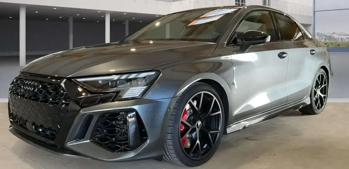 Usata Audi RS3 Ambiente 400 CV (294 kW) 2024 Grigio Berlina