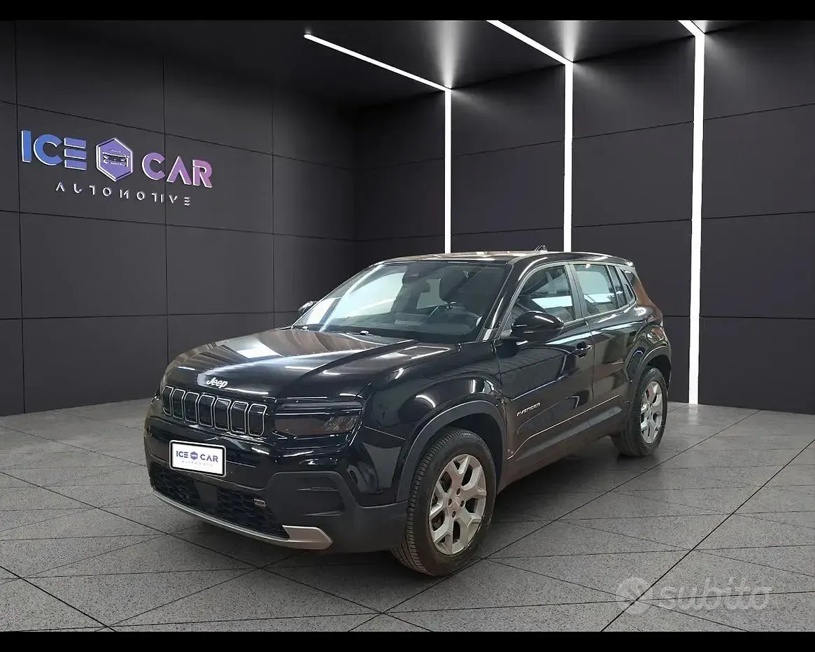 Usata Jeep Avenger Altitude 101 CV (74 kW) 2023 Nero SUV