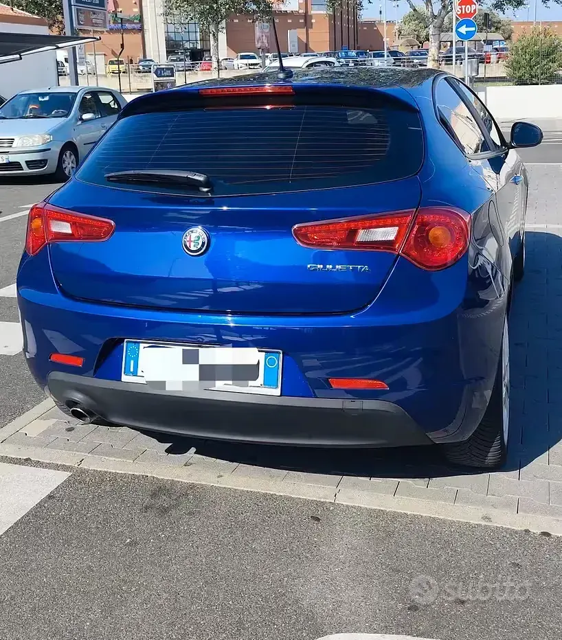 Usata Alfa Romeo Giulietta 120 CV (88 kW) 2020 Bluazzurro Utilitaria