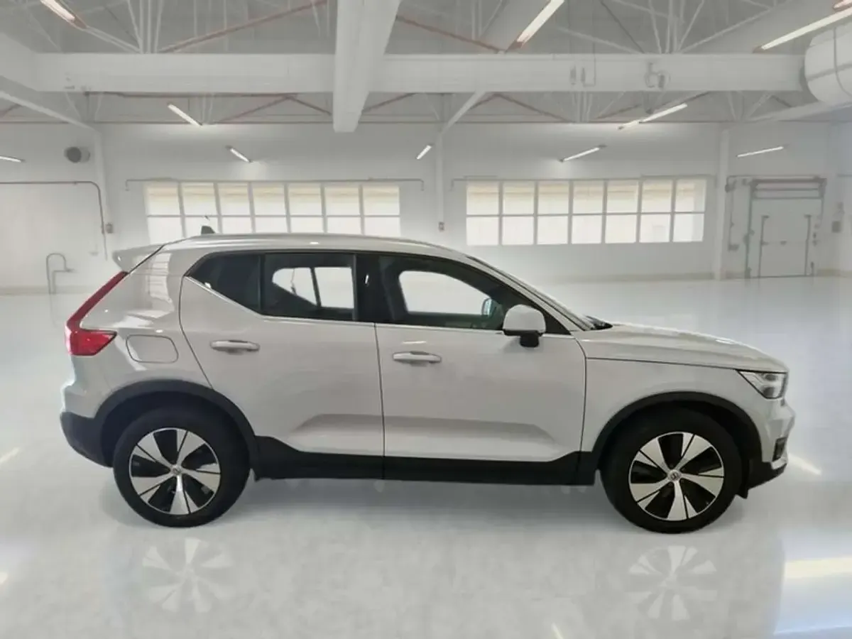 Usata Volvo XC40 Inscription 179 CV (131 kW) 2021 Grigio SUV