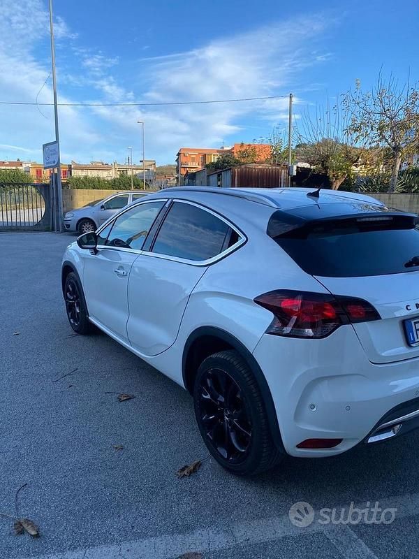 Gebraucht DS Automobiles DS4 120 PS (88 kW) 2016 Weiß Kleinwagen