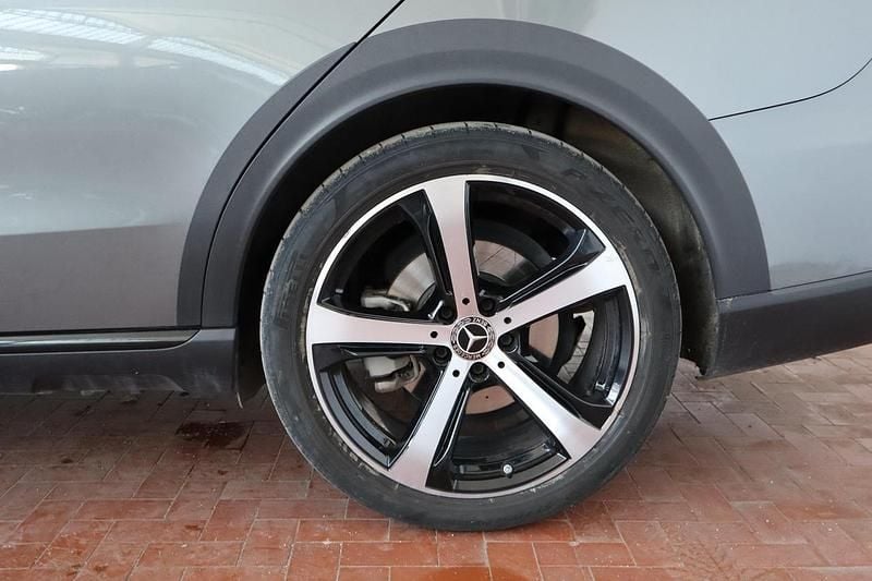 Usata Mercedes 220 Premium 197 CV (144 kW) 2024 Grigio montagna Station wagon