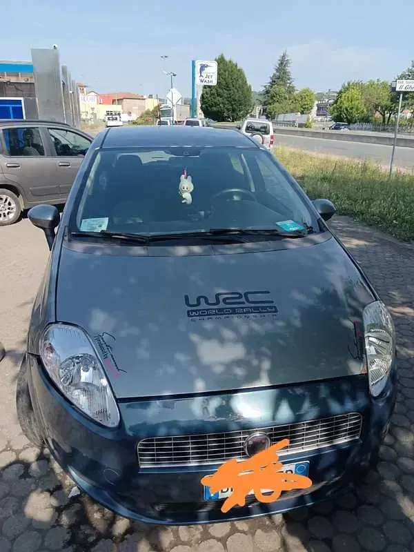Usata Fiat Grande Punto Emotion 120 CV (88 kW) 2008 Grigio Utilitaria