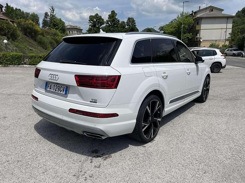 Usata Audi Q7 Business Plus 272 CV (200 kW) 2015 Other SUV