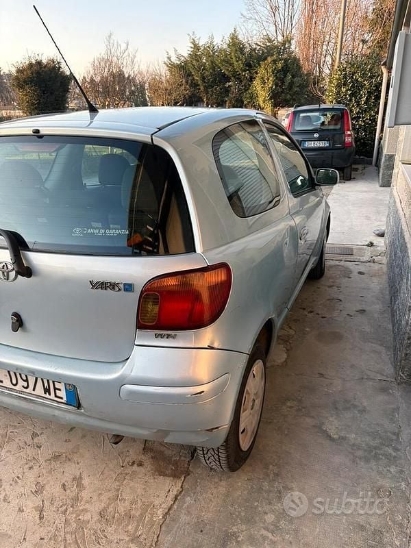 Usata Toyota Yaris 2004