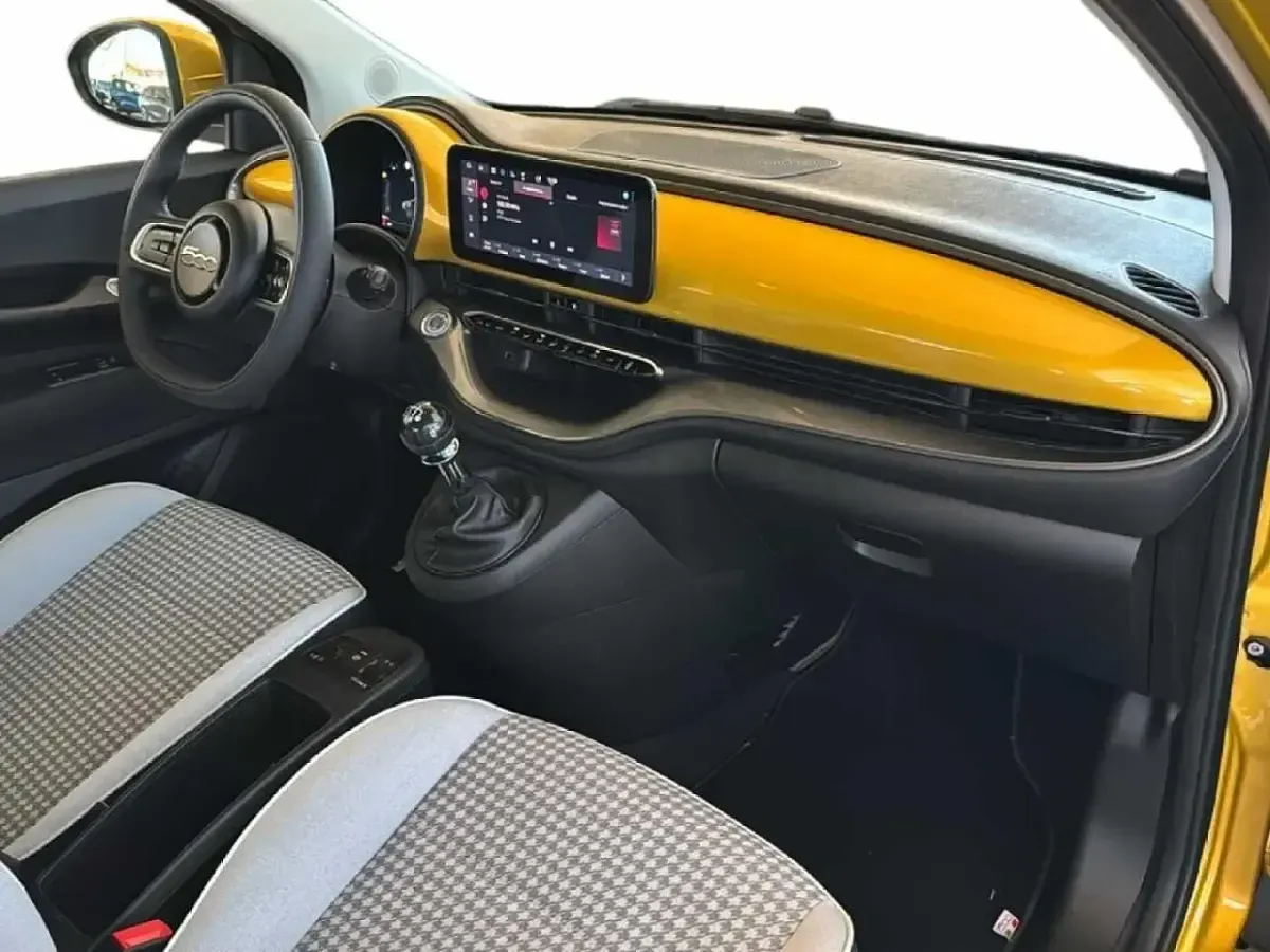 Nuova Fiat 500 64 CV (47 kW) 2025 Blu Berlina