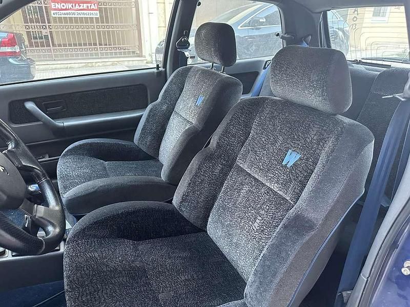 Usata Renault Clio 147 CV (108 kW) 1995 Utilitaria