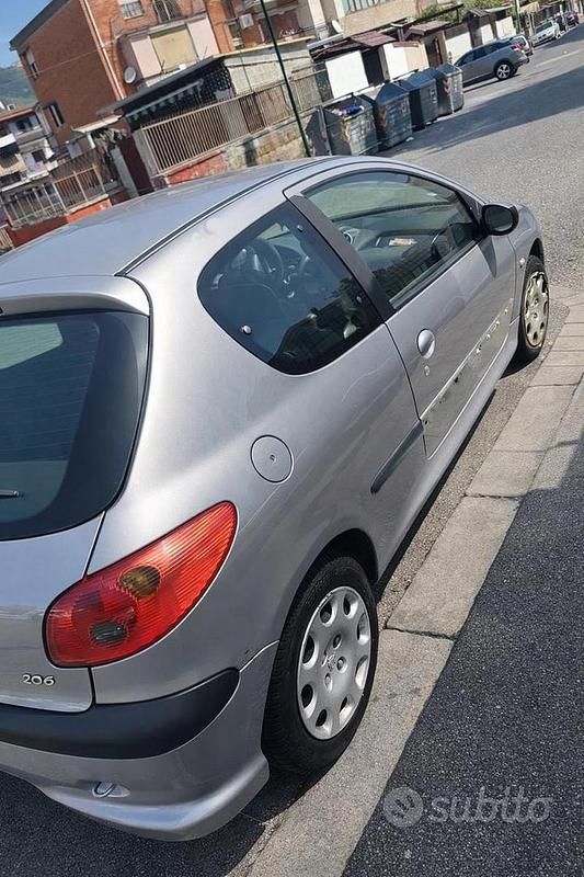 Usata Peugeot 206 2004 Grigio Berlina