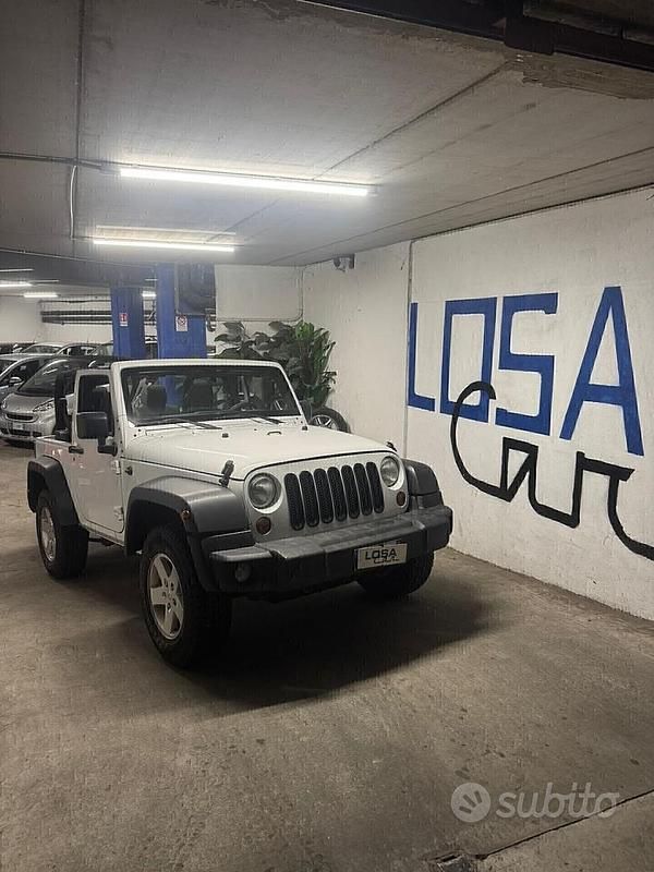 Usata Jeep Wrangler Sahara 200 CV (147 kW) 2013 Bianco SUV