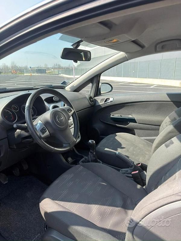 Usata Opel Corsa 2012 Utilitaria