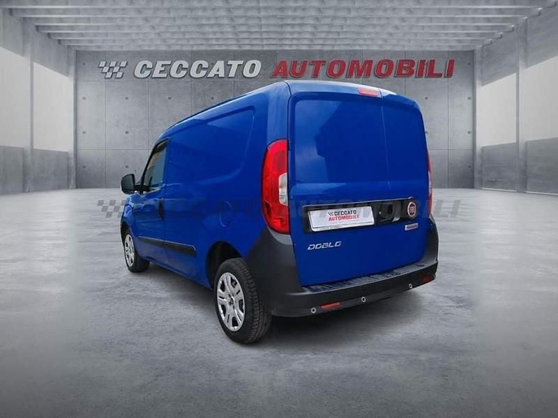 Usata Fiat Doblò 95 CV (69 kW) 2018 Blu Monovolume