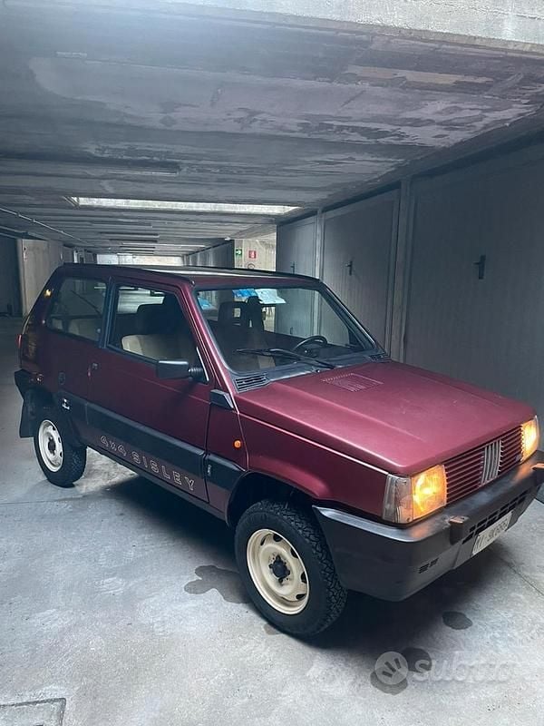Usata Fiat Panda 4x4 50 CV (36 kW) 1989 Rosso Utilitaria