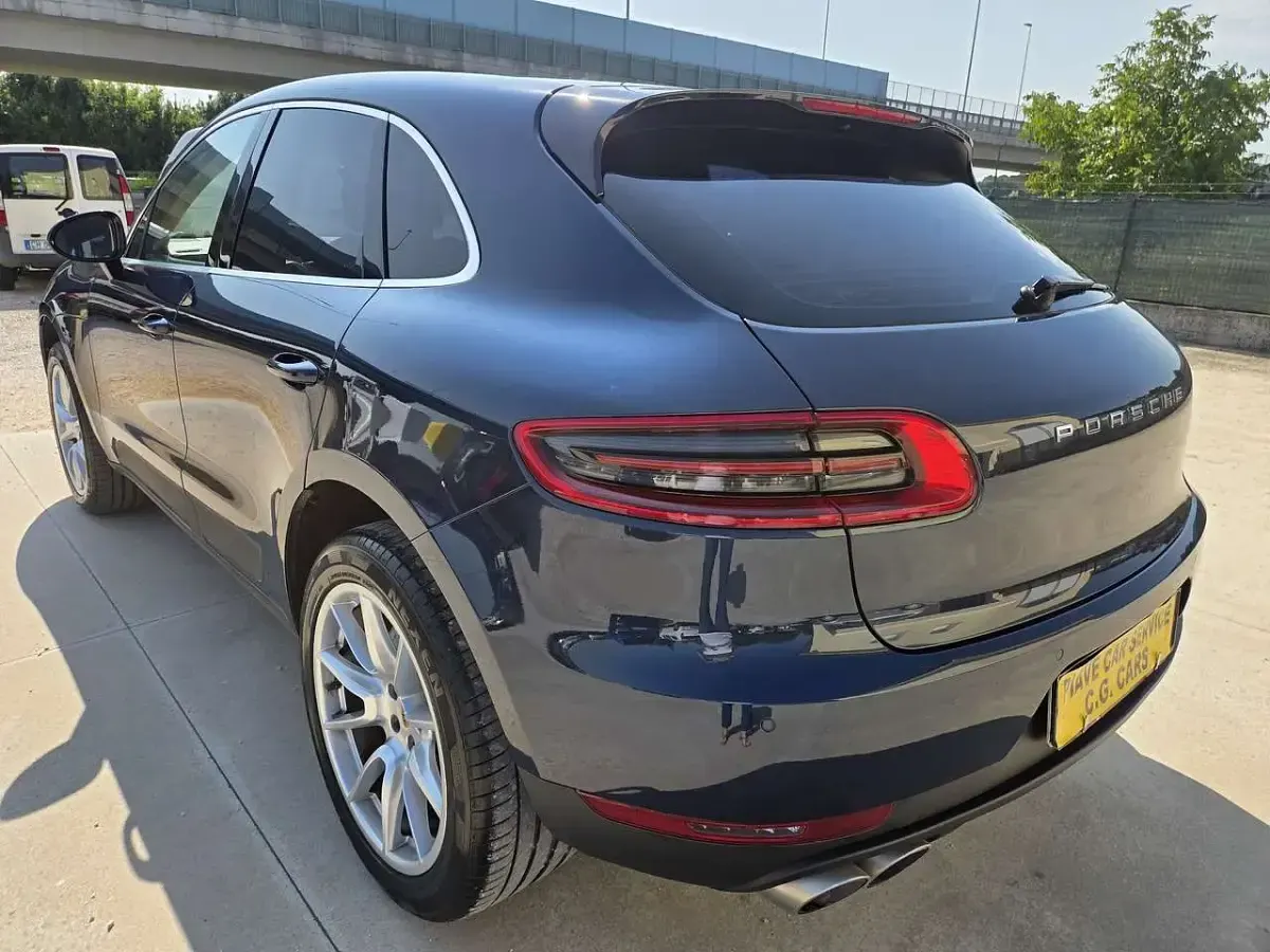 Usata Porsche Macan 250 CV (183 kW) 2015 Blu/azzurro SUV