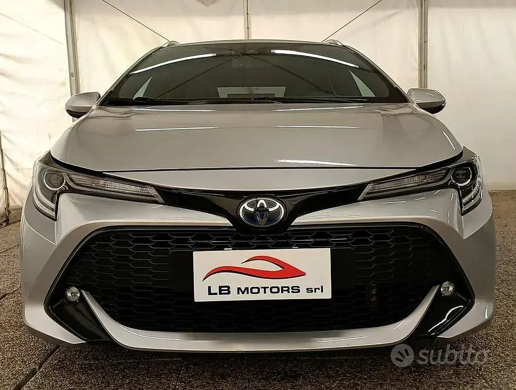 Nuova Toyota Corolla Active 140 CV (102 kW) 2026 Argento Station wagon