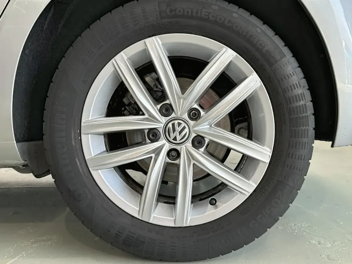 Usata VW Golf VII Highline 116 CV (85 kW) 2018 Grigio Berlina