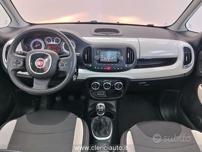 Usata Fiat Doblò Trekking 120 CV (88 kW) 2016 Giallo Monovolume
