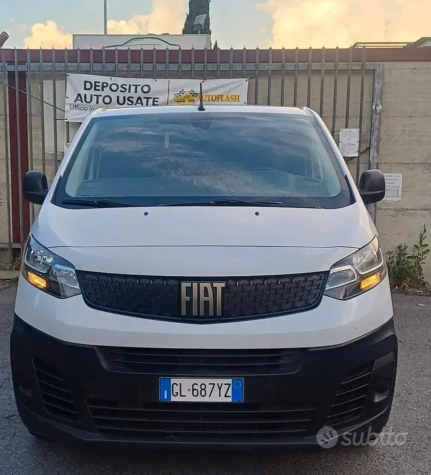 Usata Fiat Scudo Business 102 CV (75 kW) 2023 Bianco Furgone