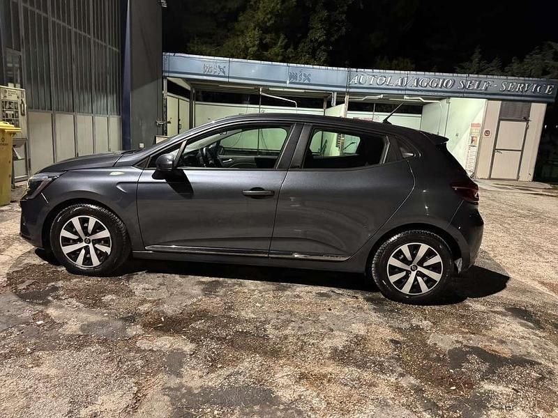 Usata Renault Clio V Zen 140 CV (102 kW) 2021 Berlina