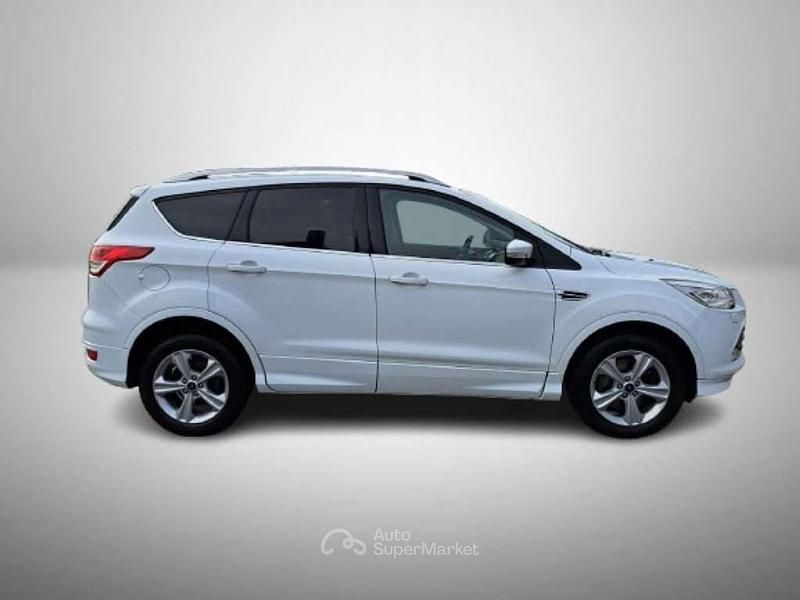 Usata Ford Kuga Titanium 150 CV (110 kW) 2015 Bianco SUV