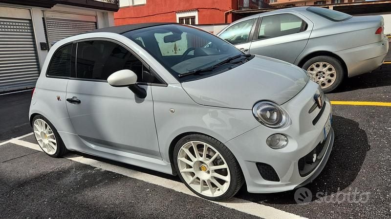 Usata Abarth 500C 135 CV (99 kW) 2015 Grigio Cabrio