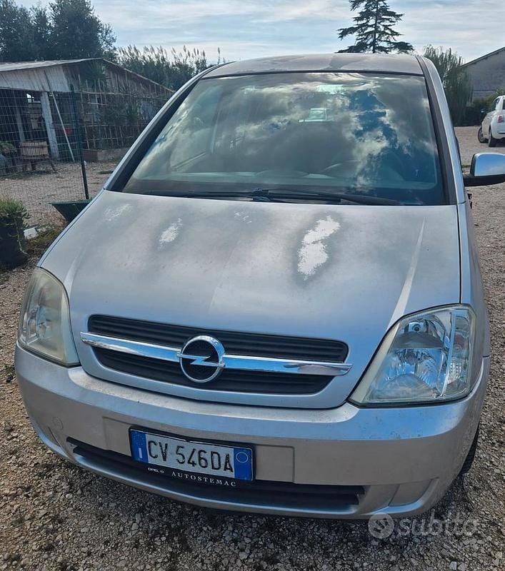 Grigio Usata 2005 Opel Meriva Monovolume | 799 € (Super prezzo) - Immagine 1/4