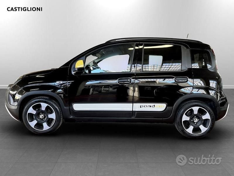 Usata Fiat Panda Cross Cross 70 CV (51 kW) 2025 Nero Utilitaria