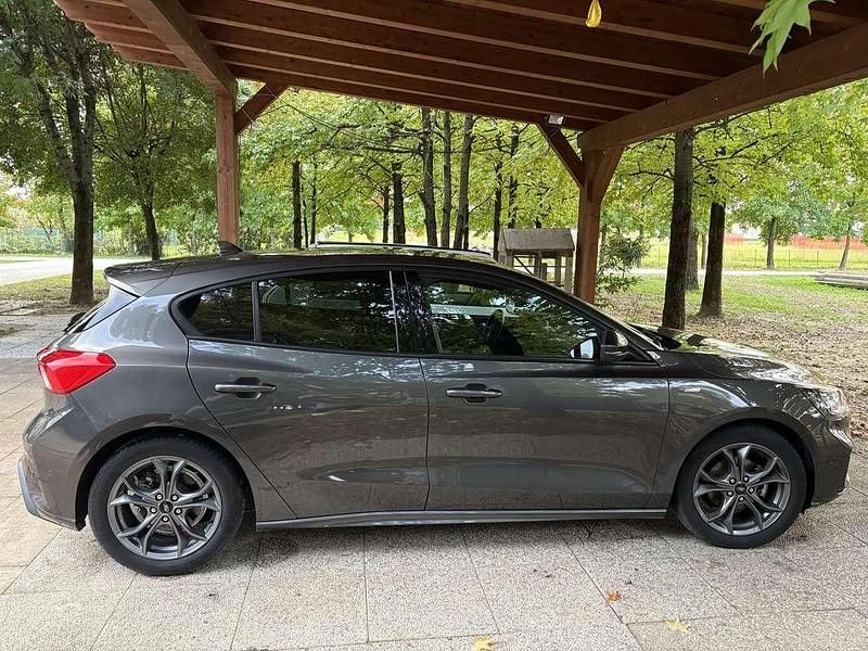 Usata Ford Focus Business Edition 125 CV (91 kW) 2020 Grigio Berlina