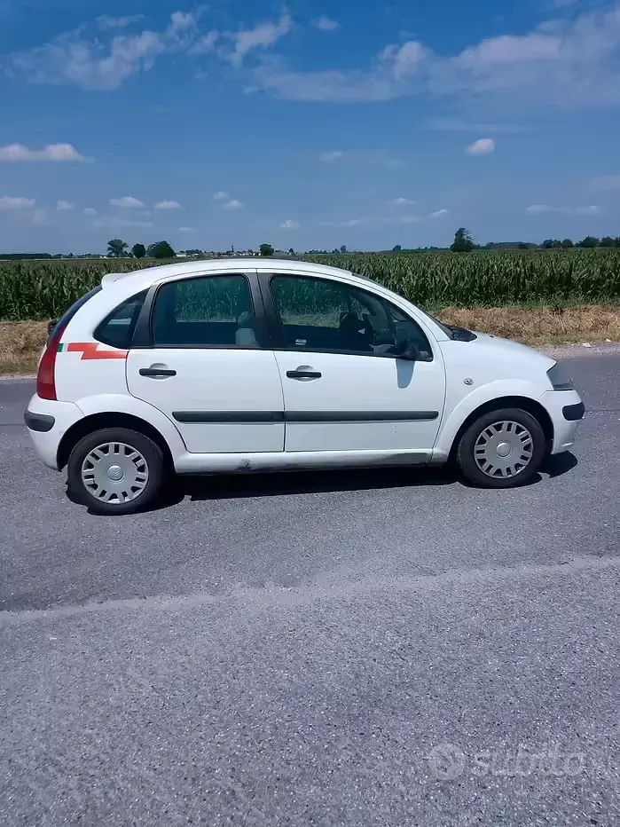 Usata Citroën C3 68 CV (50 kW) 2005 Bianco Berlina