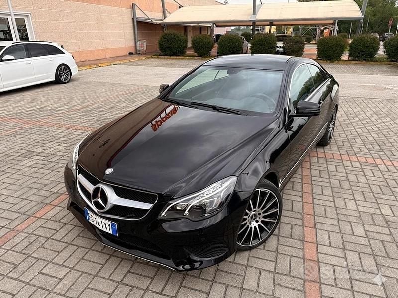 Usata Mercedes E350 252 CV (185 kW) 2013 Nero Coupé