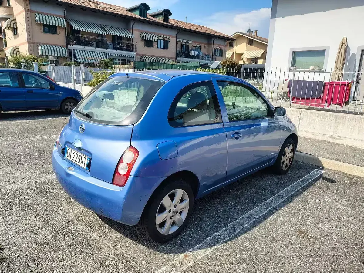 Usata Nissan Micra 88 CV (64 kW) 2004 Bluazzurro Utilitaria