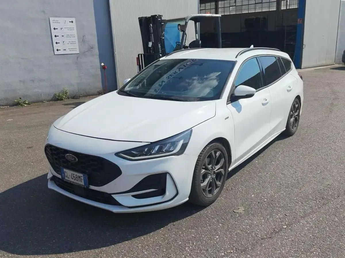 Usata Ford Focus ST-Line 120 CV (88 kW) 2022 Other Station wagon