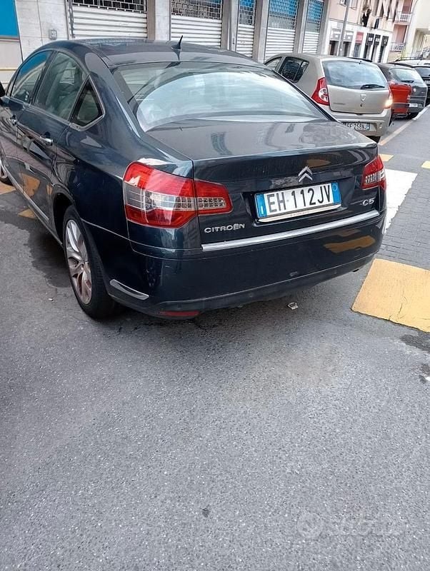 Usata Citroën C5 Exclusive 140 CV (102 kW) 2011 Blu Berlina
