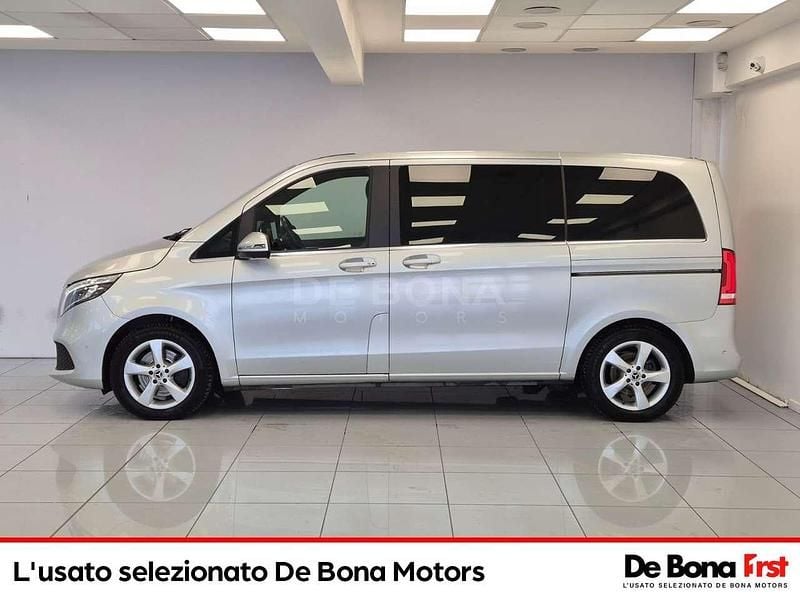 Usata Mercedes V250 190 CV (139 kW) 2021 Argento Monovolume