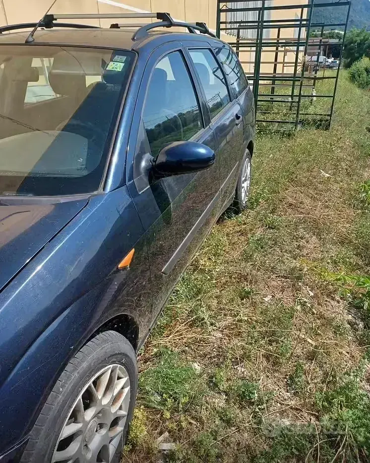 Usata Ford Focus 90 CV (66 kW) 2001 Bluazzurro Station wagon
