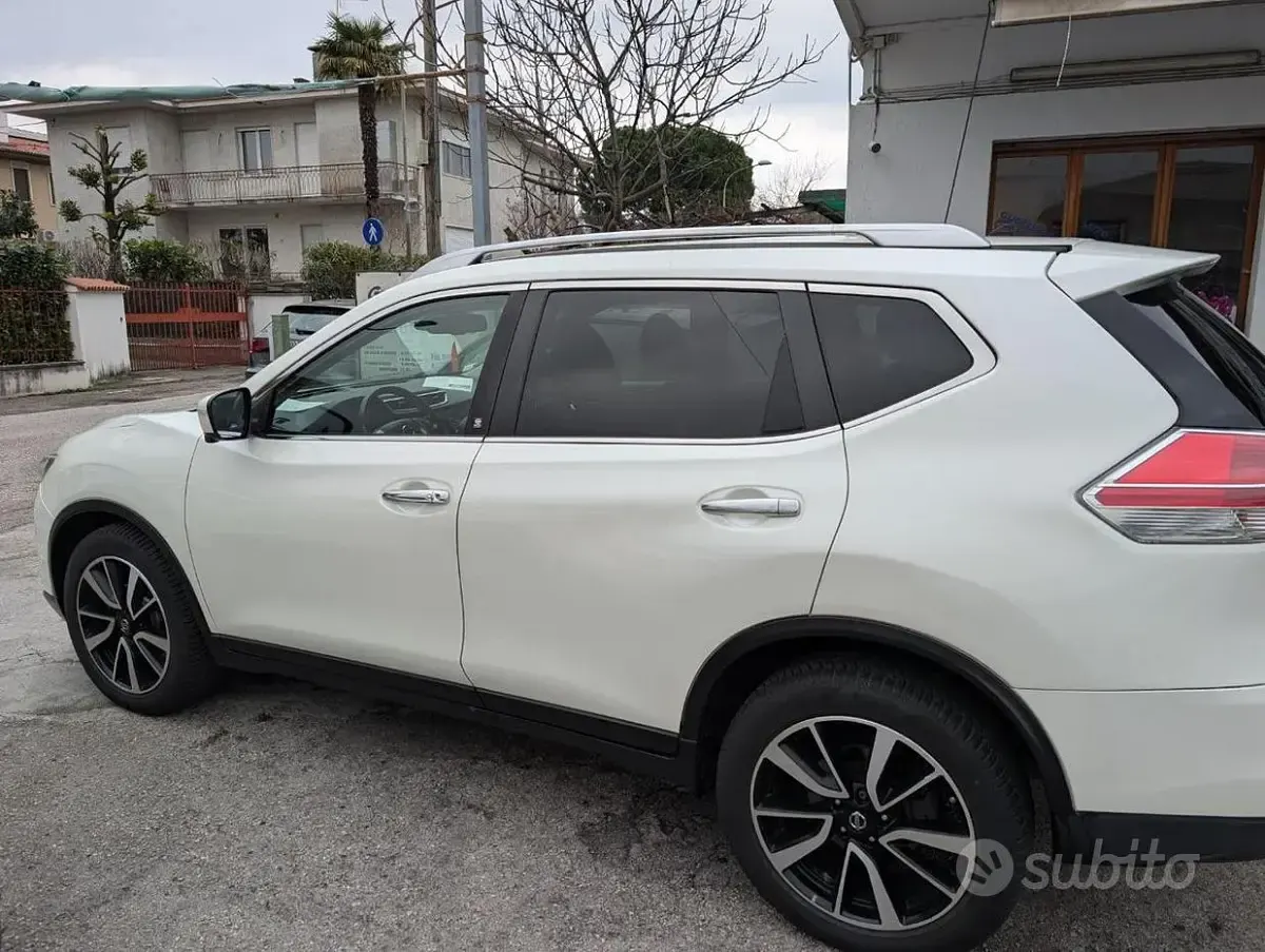 Usata Nissan X-Trail Tekna 131 CV (96 kW) 2016 Bianco SUV