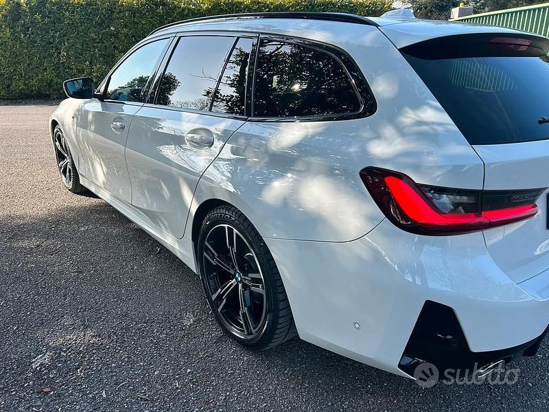 Usata BMW 320 2022 Bianco Station wagon