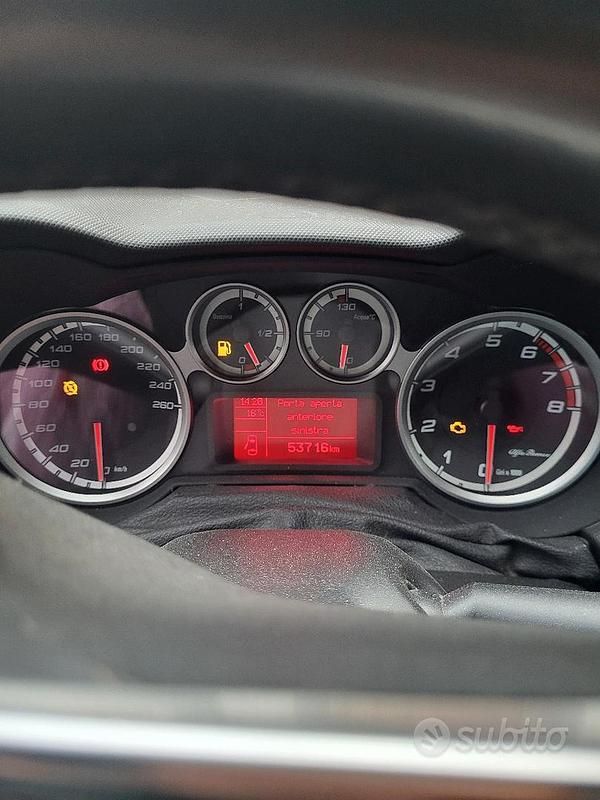 Usata Alfa Romeo MiTo 2016 Rosso Utilitaria