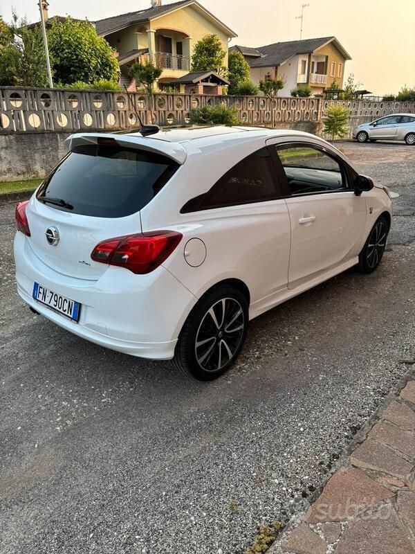 Usata Opel Corsa OPC 90 CV (66 kW) 2018 Bianco Coupé