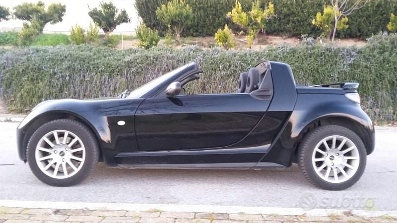 Usata Smart Roadster 61 CV (44 kW) 2003 Nero Cabrio