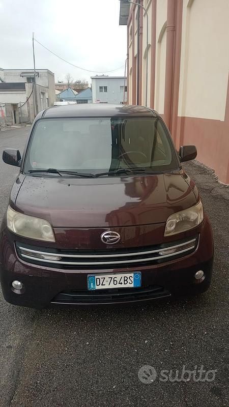 Usata Daihatsu Materia 103 CV (75 kW) 2008 Monovolume