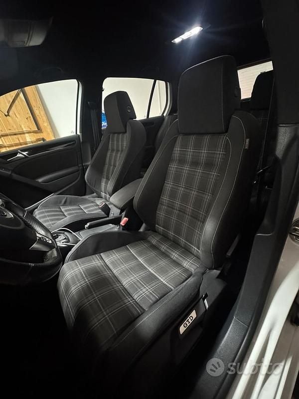 Usata VW Golf VI GTD 170 CV (125 kW) 2011 Bianco Utilitaria