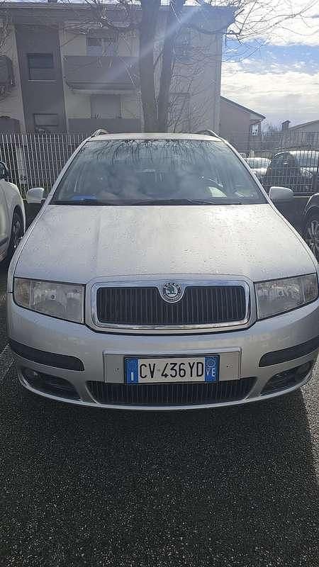 Usata Skoda Fabia Elegance 75 CV (55 kW) 2005 Station wagon