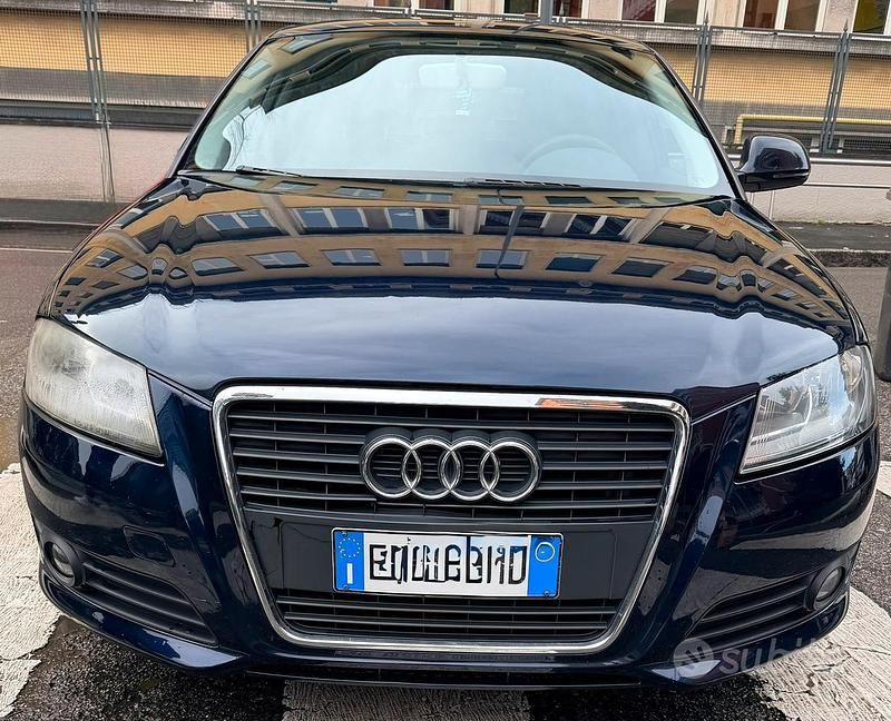 Usata Audi A3 Ambition 125 CV (91 kW) 2010 Blu Utilitaria