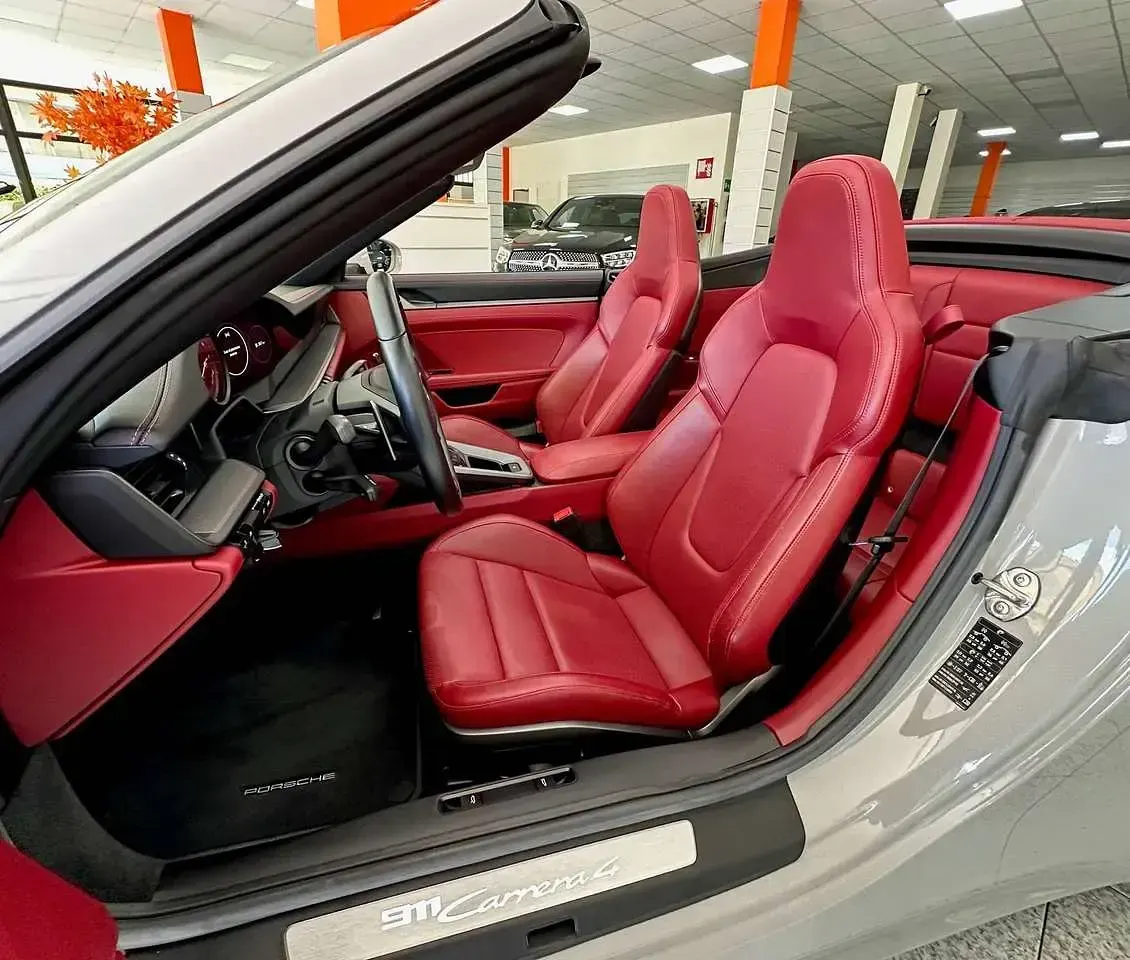 Usata Porsche 911 Carrera 4 Cabriolet 385 CV (283 kW) 2020 Gesso Cabrio